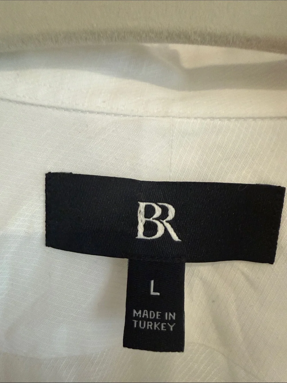 Banana Republic Men's Linen 66%, Cotton 34% White Button-Down Shirt, Size Large